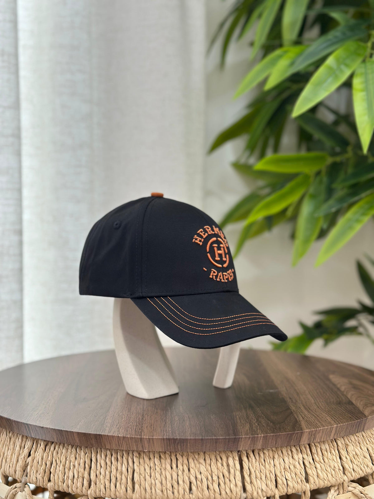 Hermès Miles "H Circle" Cap (Noir/Orange)