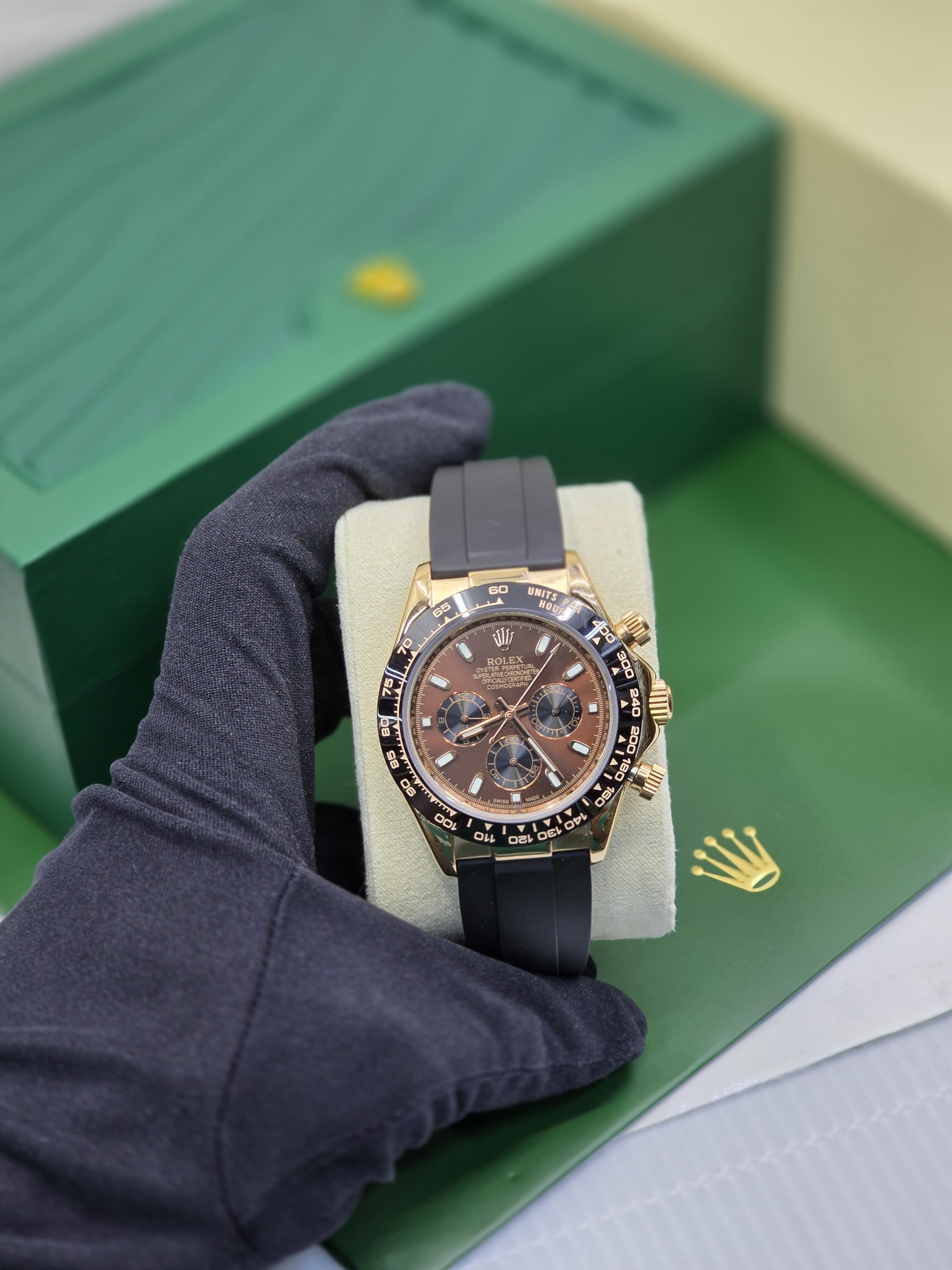 Rolex Cosmograph Daytona (Everose Gold / Chocolate Dial / Oysterflex)