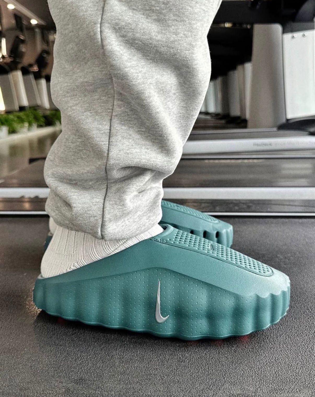 Nike Calm Mule (Geode Teal / Bright Mandarin)