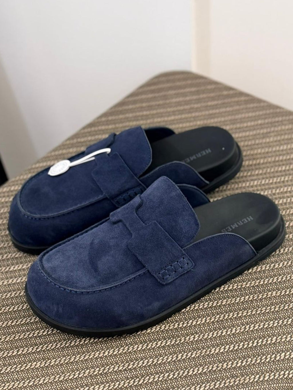 Hermès Ancora Mule (Bleu Marine / Noir)