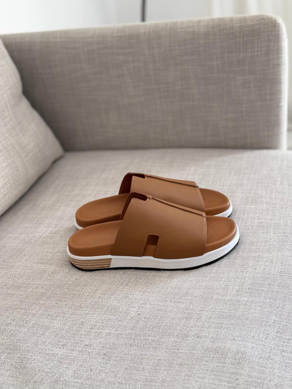 Hermès Electro Sandal (Gold / Tan)