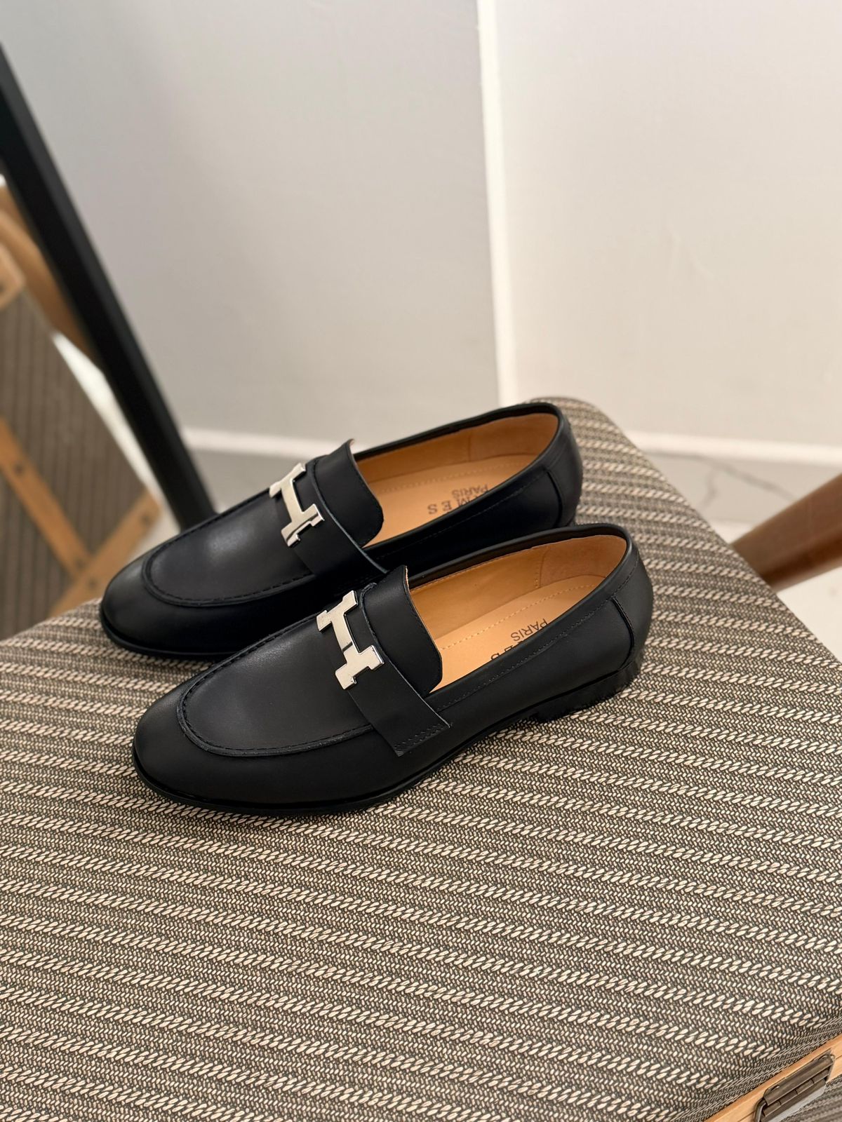 Hermès Paris Loafer (Noir / Black)