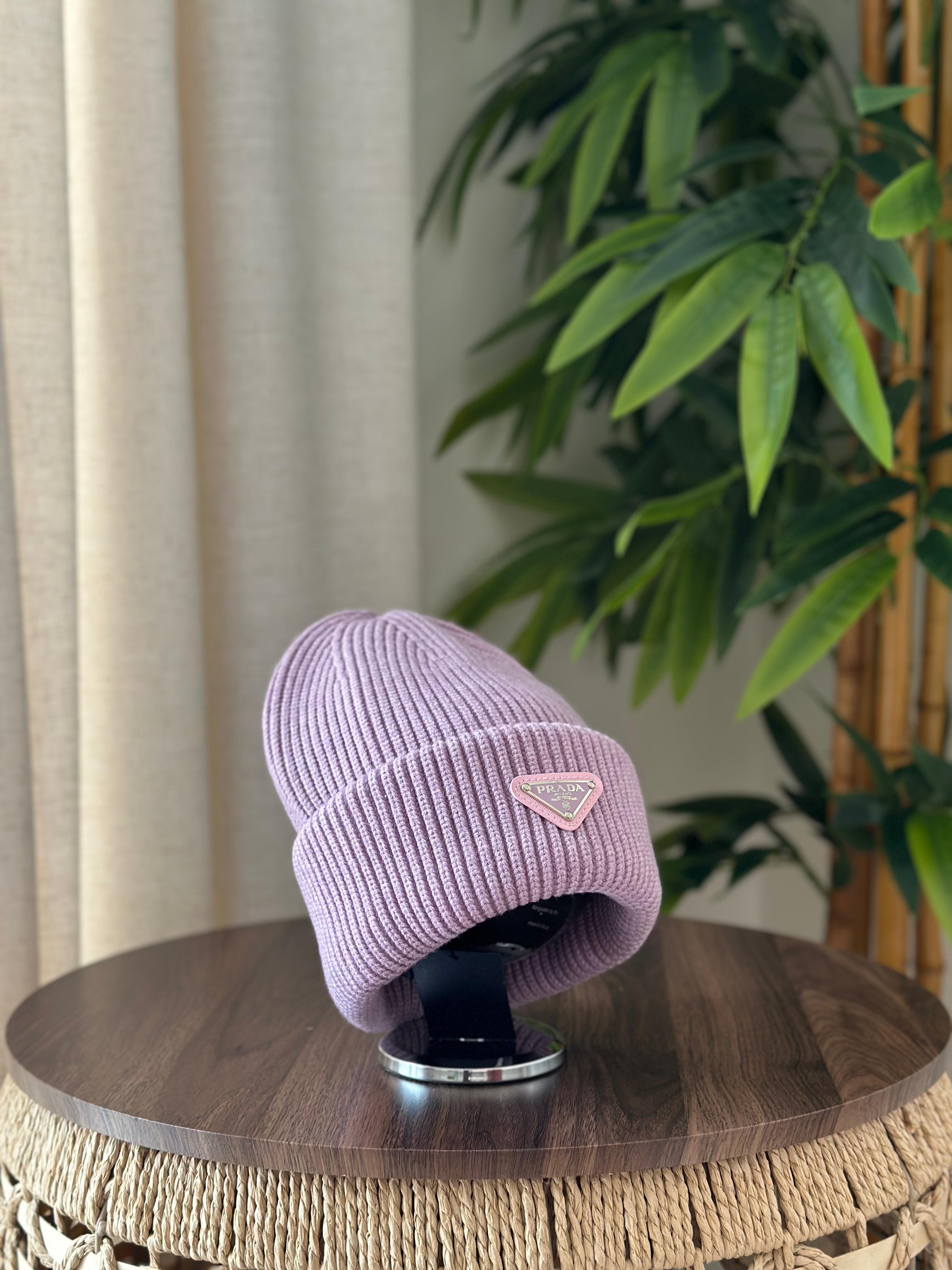 Prada Ribbed Knit Wool and Cashmere Beanie (Wisteria / Light Purple)