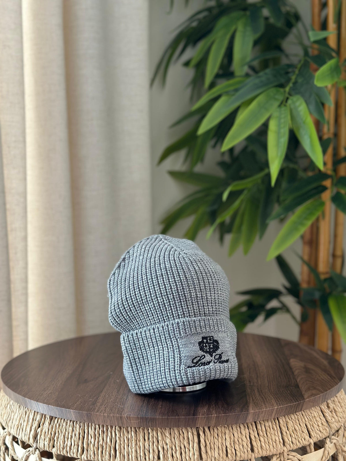 Loro Piana Rib-Knit Cashmere Beanie (Grey/Black Embroidery)