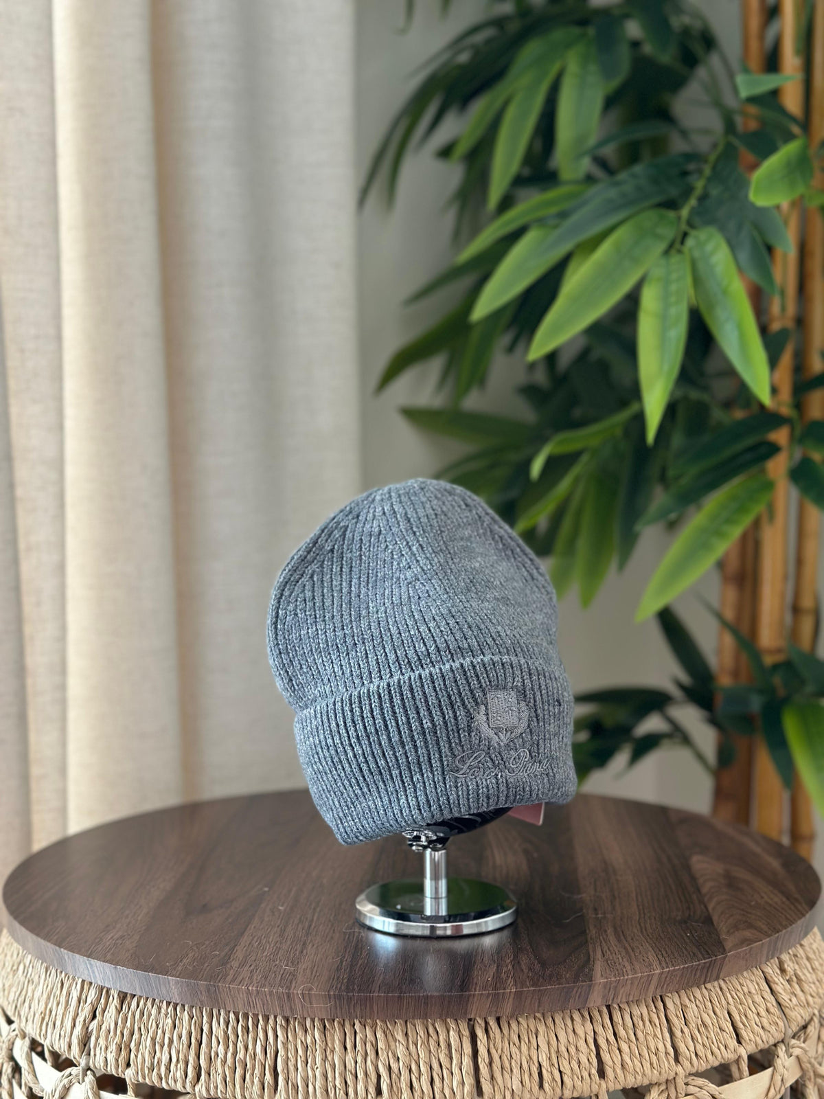 Loro Piana Rib-Knit Cashmere Beanie (Grey Melange)