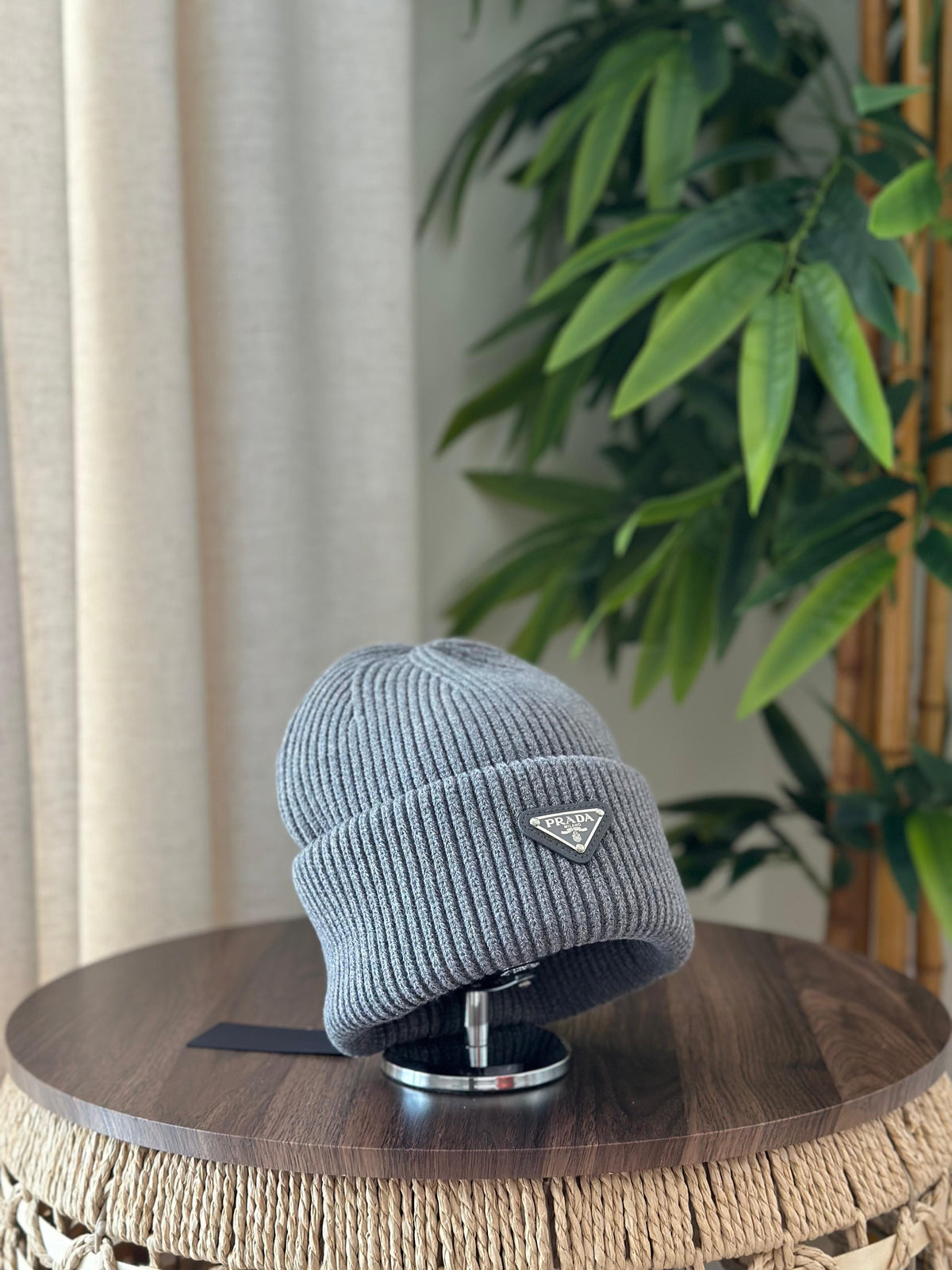 Prada Ribbed Knit Wool and Cashmere Beanie (Grey / Slate Grey)