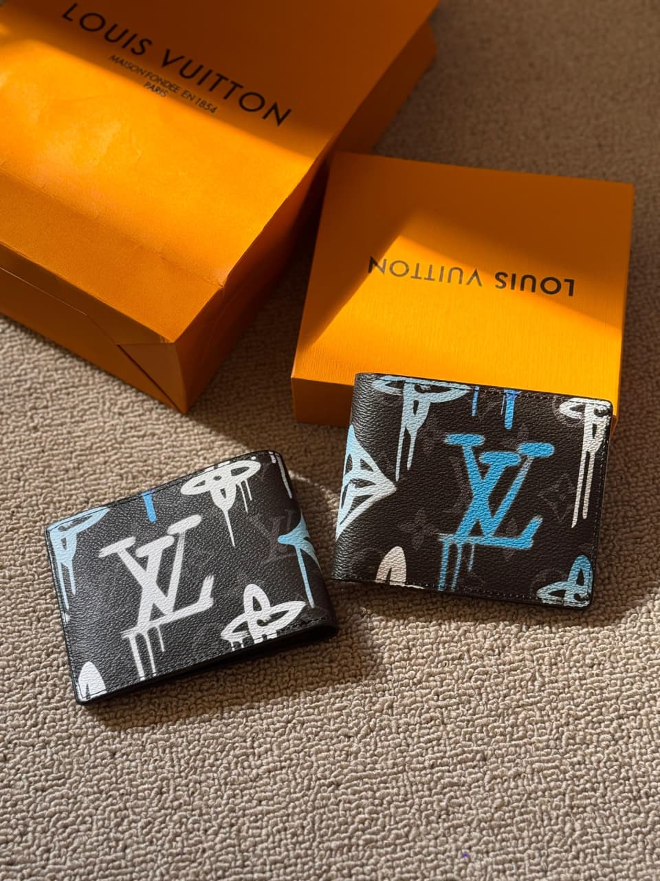 Louis Vuitton Multiple Wallet (Monogram Eclipse Graffiti Canvas / Black & Blue-White)